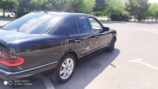 Mercedes E 290 1998, 368,457 km - 2.9 л - Sumqayıt
