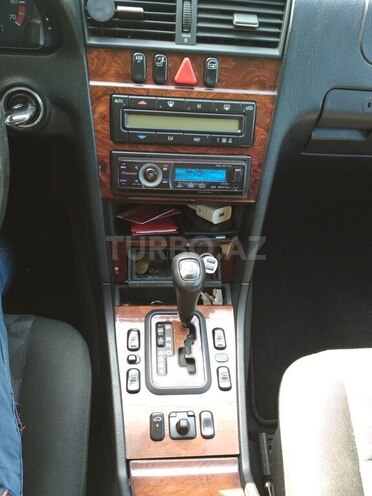 Mercedes C 200 1999, 220,000 km - 2.0 l - Bakı