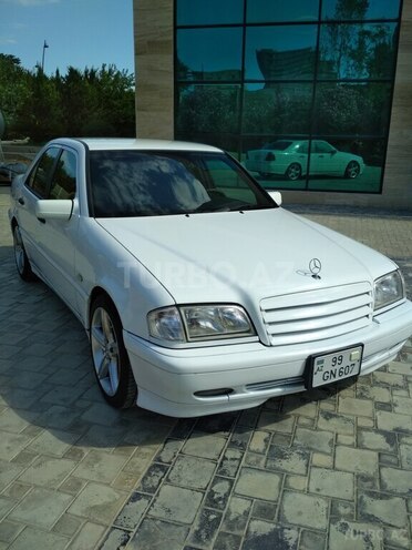 Mercedes C 200 1999, 220,000 km - 2.0 l - Bakı