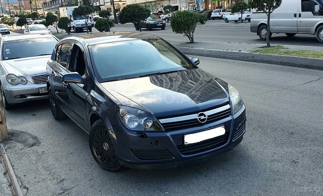 Opel Astra 2005, 194,000 km - 1.3 l - Bakı
