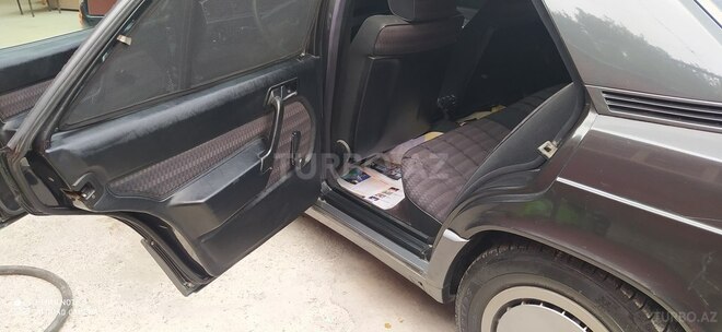 Mercedes 190 1991, 235,680 km - 2.0 l - Şəki