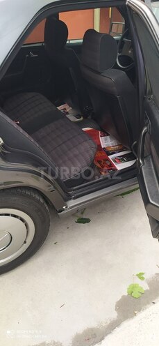 Mercedes 190 1991, 235,680 km - 2.0 l - Şəki