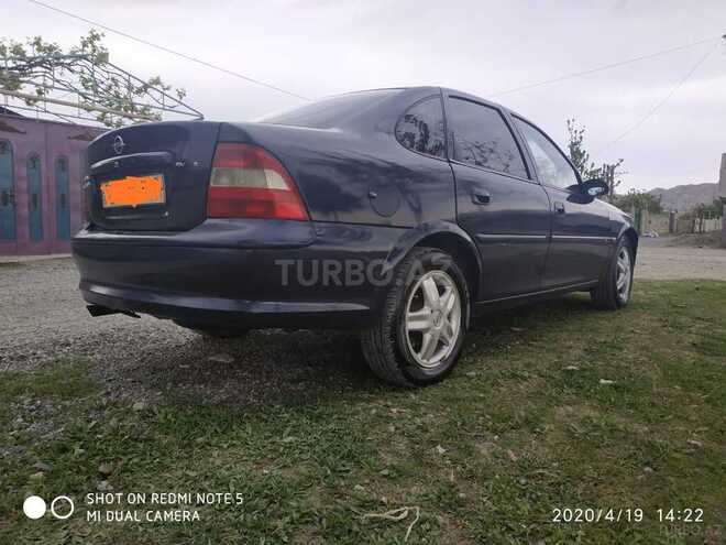Opel Vectra 1998, 300,000 km - 1.8 l - Mingəçevir