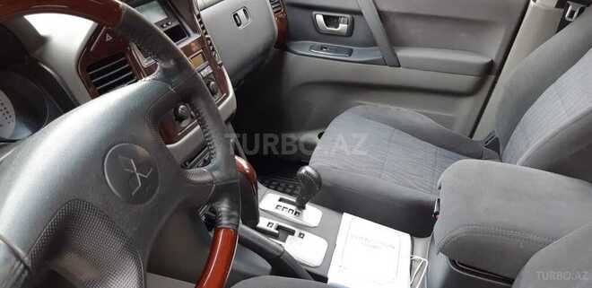 Mitsubishi Pajero 2006, 320,000 km - 3.2 l - Bakı