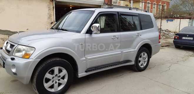 Mitsubishi Pajero 2006, 320,000 km - 3.2 l - Bakı