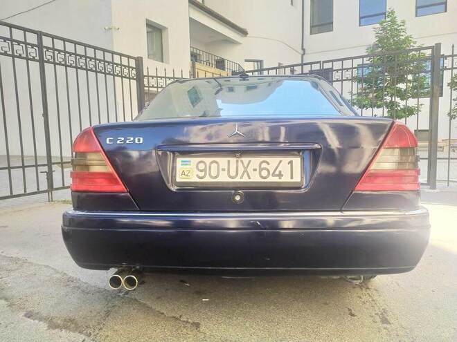 Mercedes C 220 1995, 357,608 km - 2.2 l - Bakı