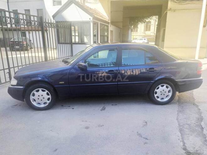 Mercedes C 220 1995, 357,608 km - 2.2 l - Bakı