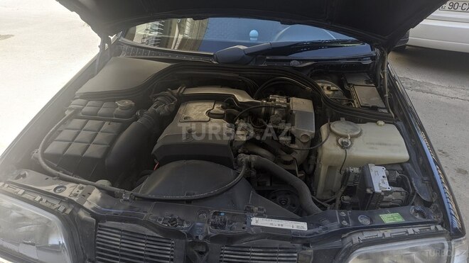 Mercedes C 220 1995, 357,608 km - 2.2 l - Bakı
