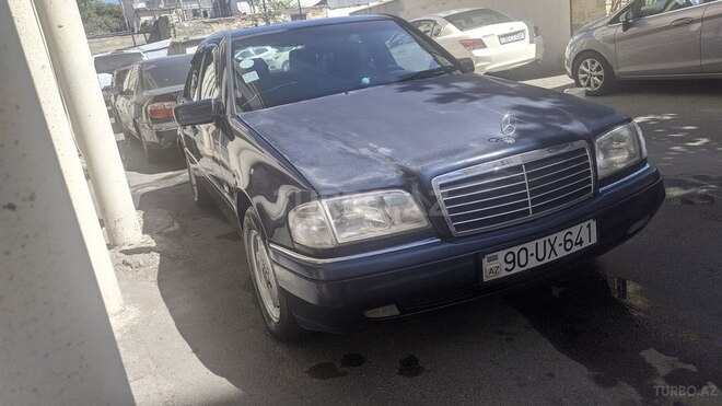 Mercedes C 220 1995, 357,608 km - 2.2 l - Bakı