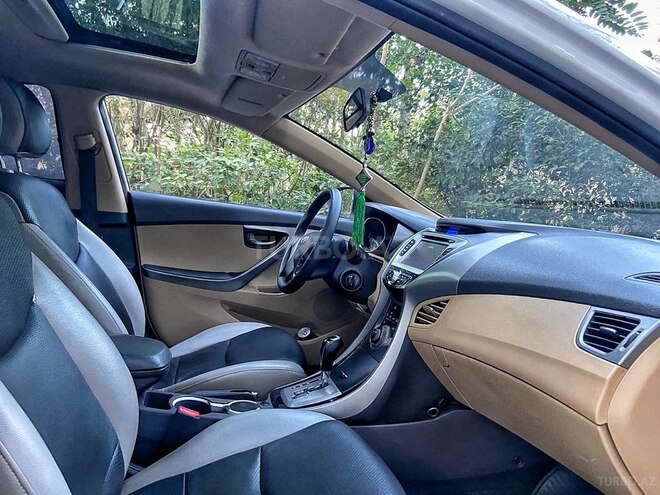 Hyundai Elantra 2012, 130,000 km - 1.6 л - Bakı