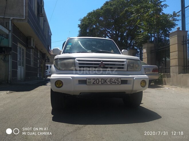 Mitsubishi Pajero io 1999, 150,000 km - 1.8 l - Bakı
