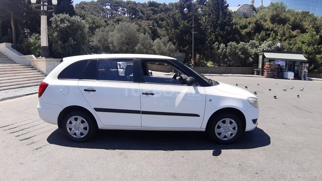 Skoda Fabia 2013, 245,000 km - 1.2 l - Bakı