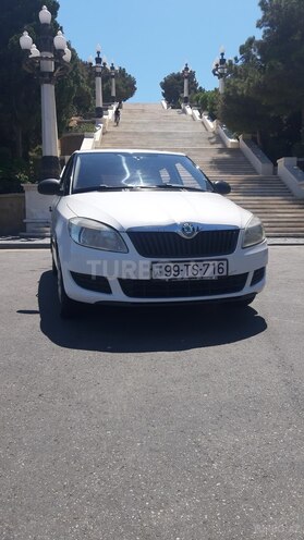 Skoda Fabia 2013, 245,000 km - 1.2 l - Bakı