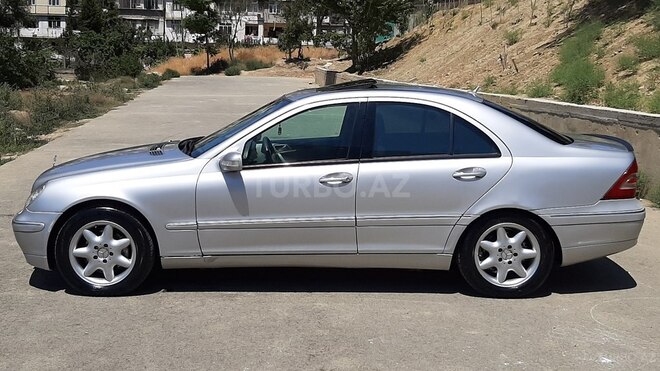Mercedes C 180 2004, 285,000 km - 1.8 l - Bakı