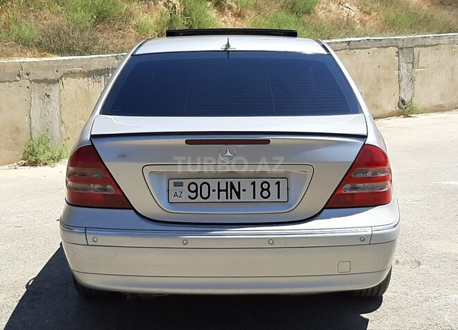 Mercedes C 180 2004, 285,000 km - 1.8 l - Bakı