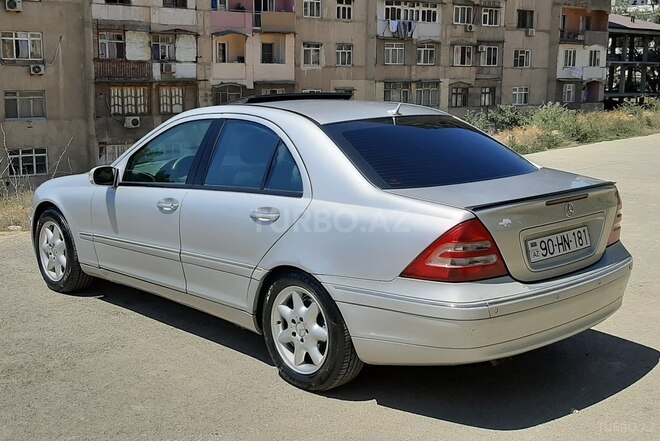 Mercedes C 180 2004, 285,000 km - 1.8 l - Bakı