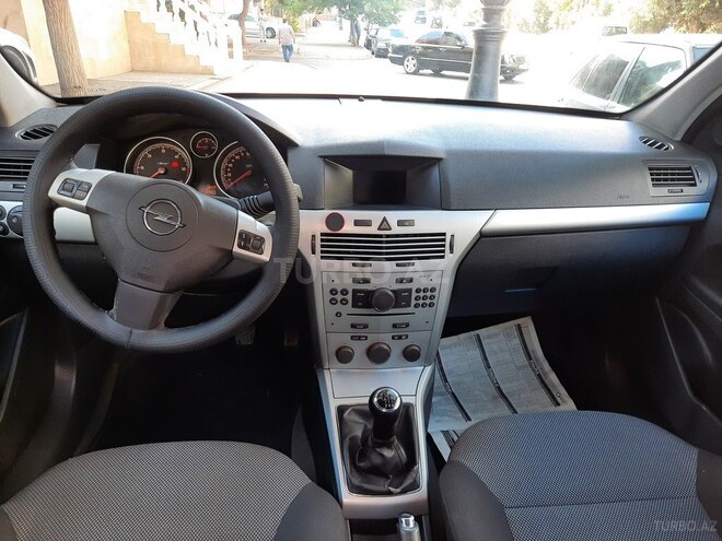 Opel Astra 2009, 203,000 km - 1.3 l - Bakı