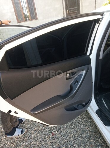 Hyundai Elantra 2015, 150,000 km - 1.8 l - Bakı