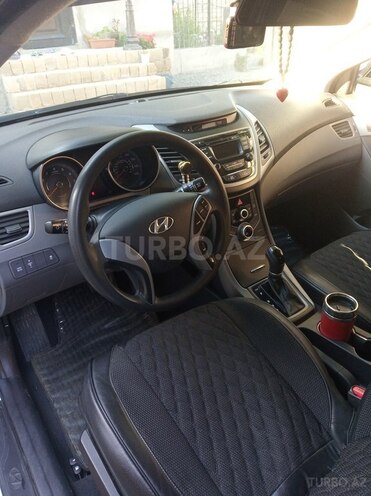 Hyundai Elantra 2015, 150,000 km - 1.8 l - Bakı
