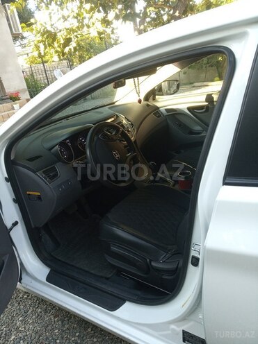 Hyundai Elantra 2015, 150,000 km - 1.8 l - Bakı
