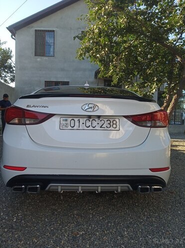 Hyundai Elantra 2015, 150,000 km - 1.8 l - Bakı