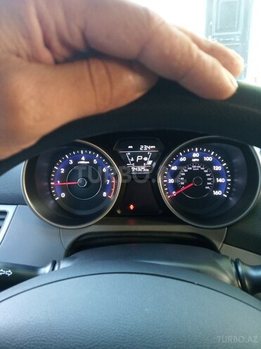 Hyundai Elantra 2015, 150,000 km - 1.8 l - Bakı