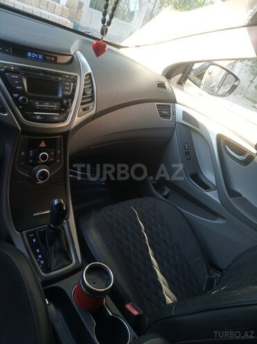Hyundai Elantra 2015, 150,000 km - 1.8 l - Bakı