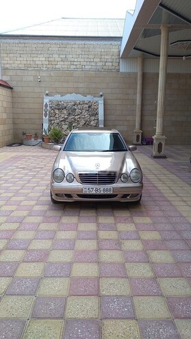 Mercedes E 240 1999, 260,000 km - 2.4 l - Şəmkir