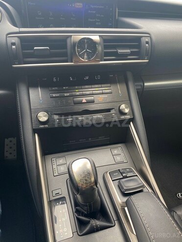 Lexus IS 200 2017, 56,000 km - 2.2 l - Gəncə