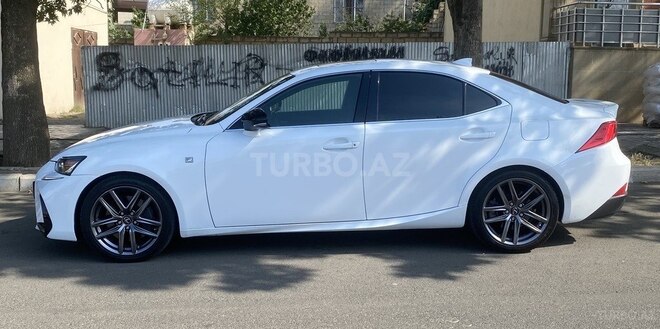 Lexus IS 200 2017, 56,000 km - 2.2 l - Gəncə