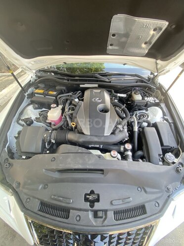 Lexus IS 200 2017, 56,000 km - 2.2 l - Gəncə