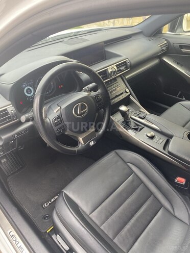 Lexus IS 200 2017, 56,000 km - 2.2 l - Gəncə