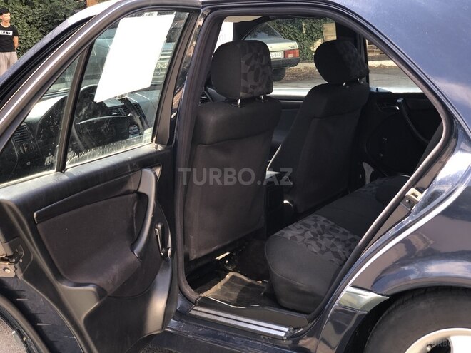 Mercedes C 180 1999, 299,222 km - 1.8 l - Bakı