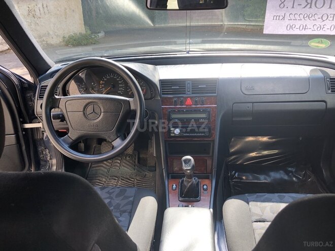 Mercedes C 180 1999, 299,222 km - 1.8 l - Bakı