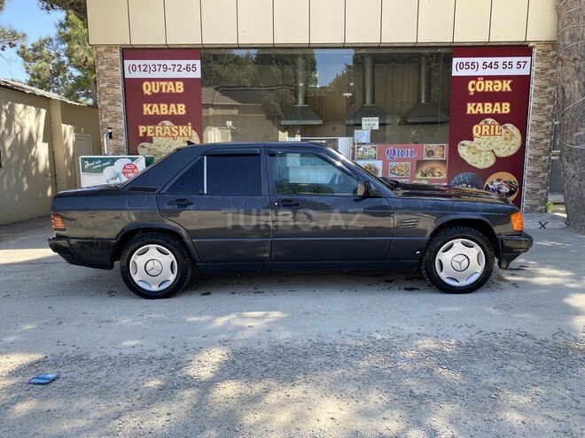 Mercedes 190 1990, 220,642 km - 2.0 l - Bakı