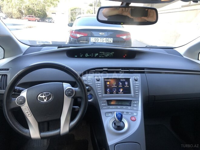 Toyota Prius 2013, 60,000 km - 1.8 l - Bakı