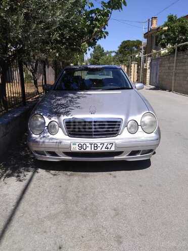 Mercedes E 240 2000, 257,000 km - 2.6 л - Bakı