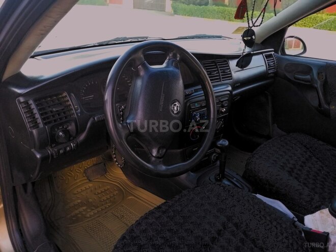 Opel Vectra 1996, 490,000 km - 1.8 l - Bakı