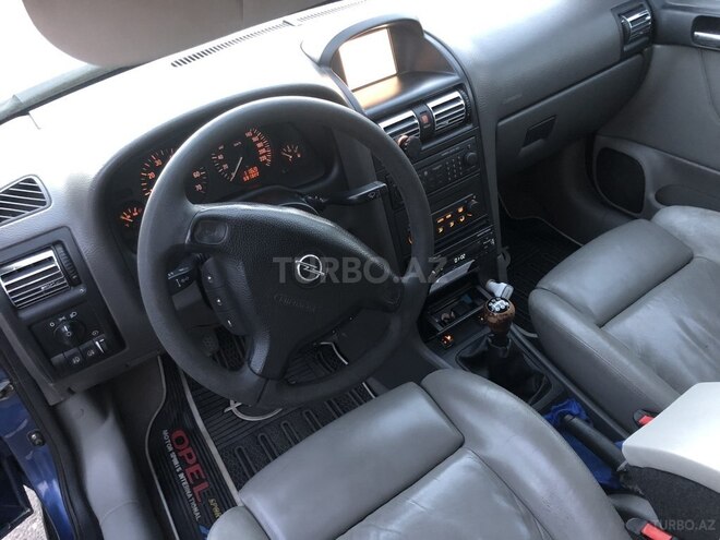 Opel Astra 2001, 591,000 km - 2.2 l - Qusar