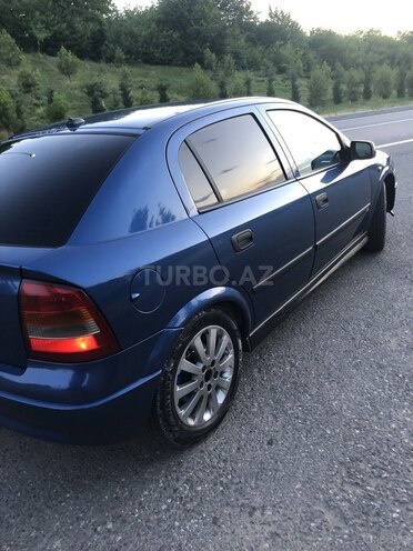 Opel Astra 2001, 591,000 km - 2.2 l - Qusar