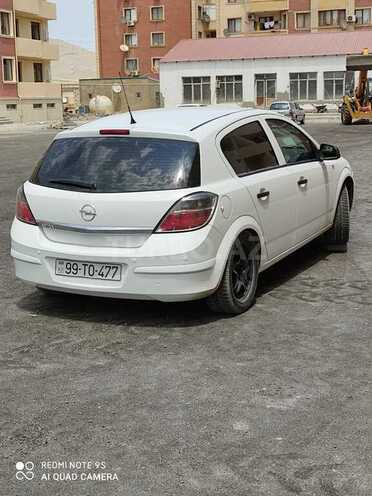 Opel Astra 2010, 156,000 km - 1.4 l - Bakı