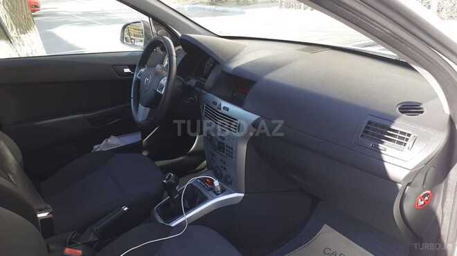 Opel Astra 2010, 156,000 km - 1.4 l - Bakı