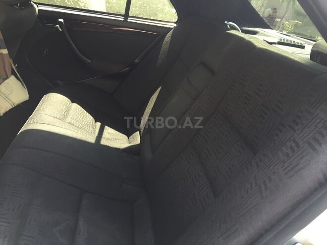 Mercedes C 240 1999, 252,935 km - 2.4 l - Bakı