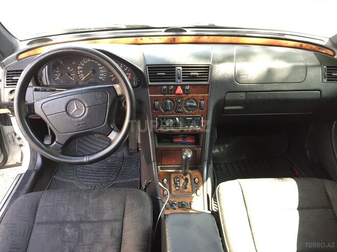 Mercedes C 240 1999, 252,935 km - 2.4 l - Bakı