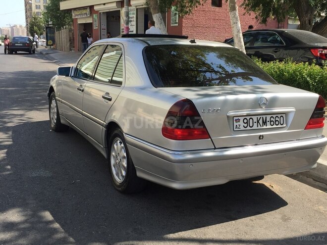 Mercedes C 240 1999, 252,935 km - 2.4 l - Bakı