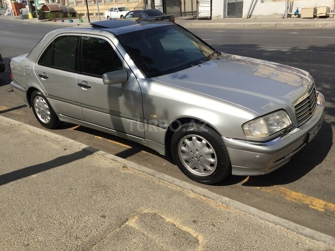 Mercedes C 240 1999, 252,935 km - 2.4 l - Bakı