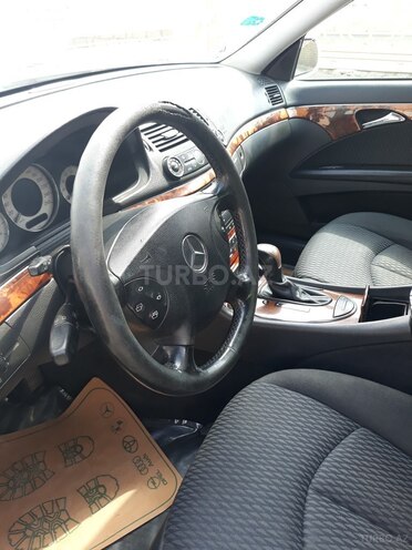 Mercedes E 240 2004, 229,057 km - 2.6 л - Bakı