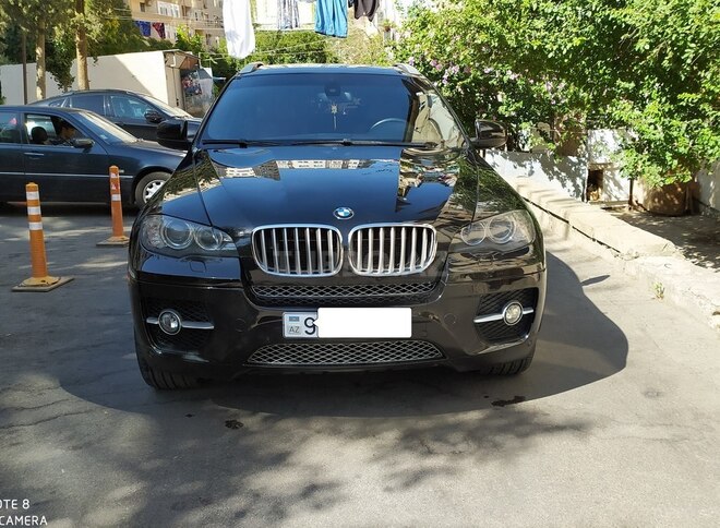 BMW X6 2008, 270,000 km - 4.4 l - Bakı