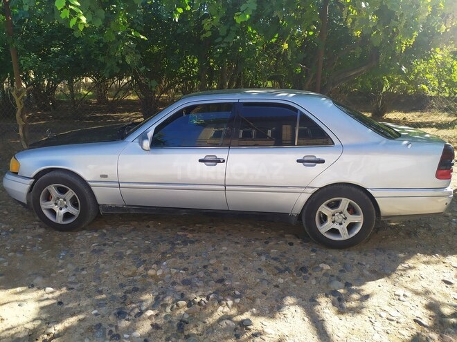 Mercedes C 220 1996, 370,000 km - 2.2 л - Bakı