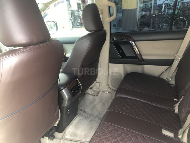 Toyota Prado 2010, 260,000 km - 2.7 l - Bakı